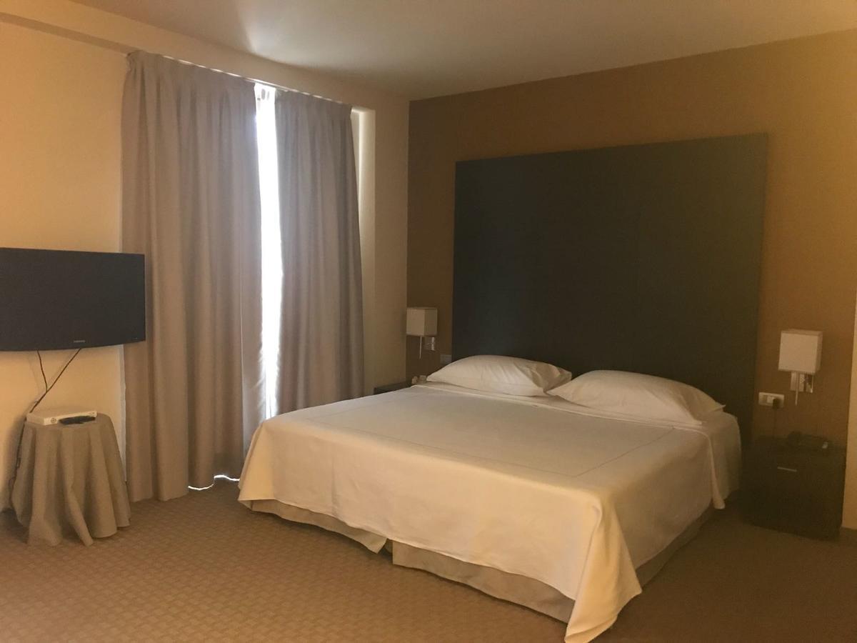 Hotel Fortyfive Chivasso Eksteriør billede